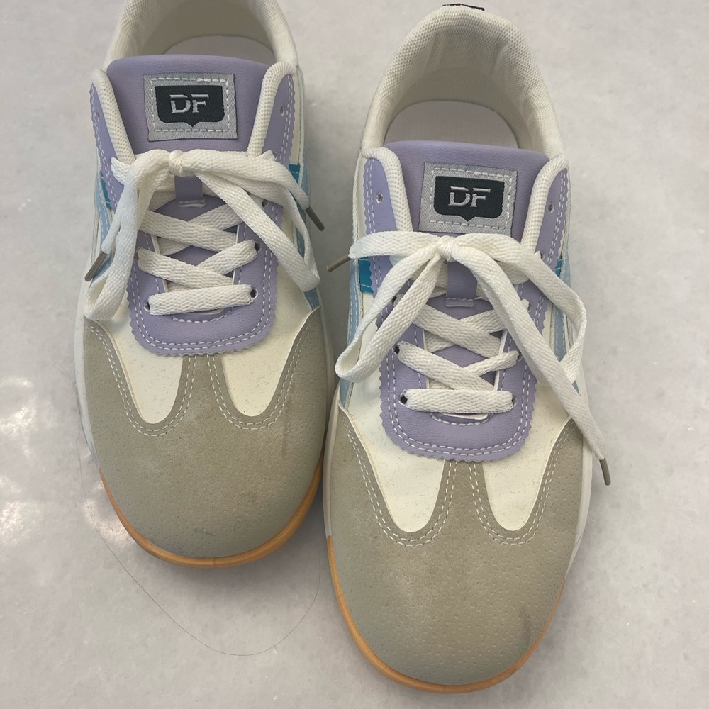 DF Women's Multicolor Sneakers